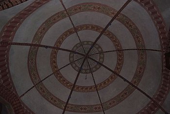 Rundes Deckengewölbe im Meldorfer Dom