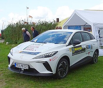 E-Car-Sharing ist in Meldorf jetzt mit dem MED-Mobil möglich. Auf dem Foto ist das Auto zu sehen